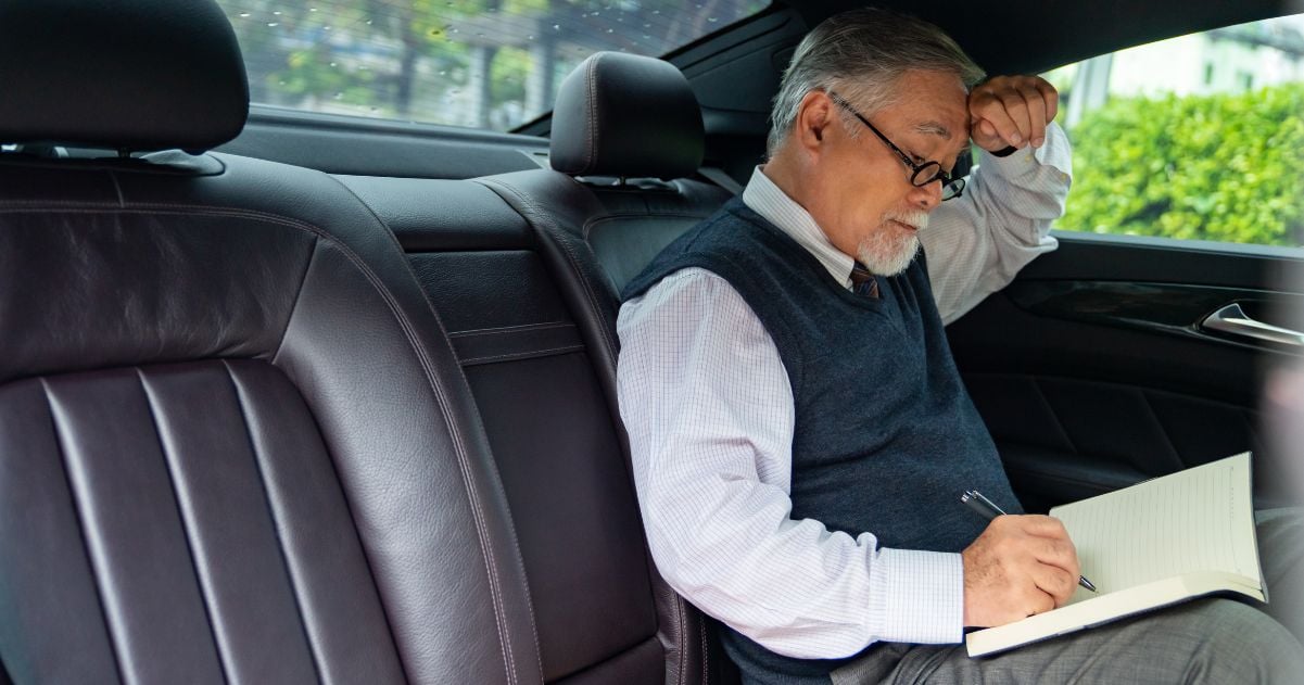 man being mindful during his commute